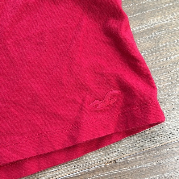 Hollister Must Have Collection Flower Tee - Picture 3 of 5